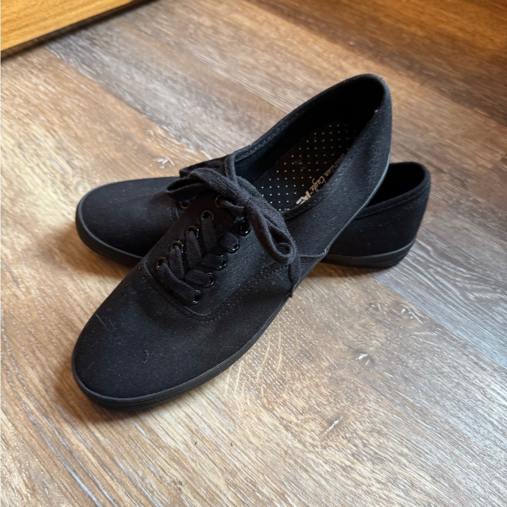American Eagle, classic sneakers size 7 1/2